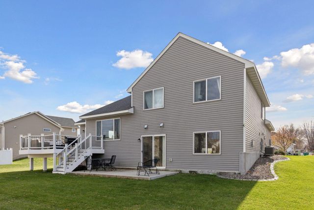 17990 Equinox Avenue, Lakeville, MN 55044