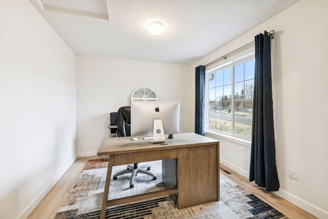 17990 Equinox Avenue, Lakeville, MN 55044