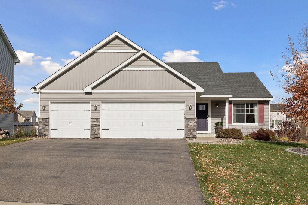 17990 Equinox Avenue, Lakeville, MN 55044