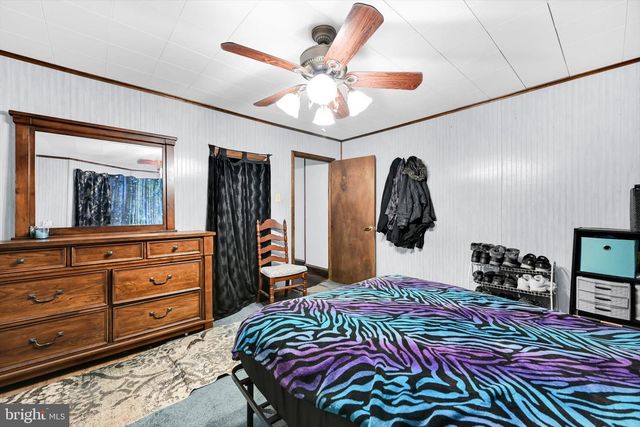 185 VIRGINIA AVE, Shenandoah, PA 17976