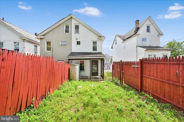 185 VIRGINIA AVE, Shenandoah, PA 17976