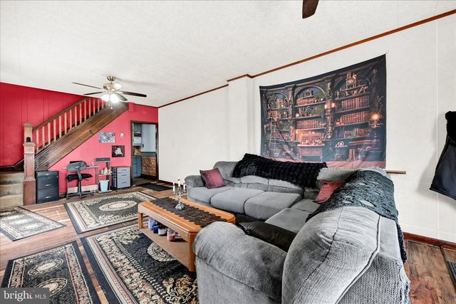 185 VIRGINIA AVE, Shenandoah, PA 17976