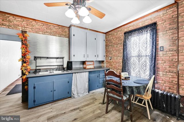 185 VIRGINIA AVE, Shenandoah, PA 17976