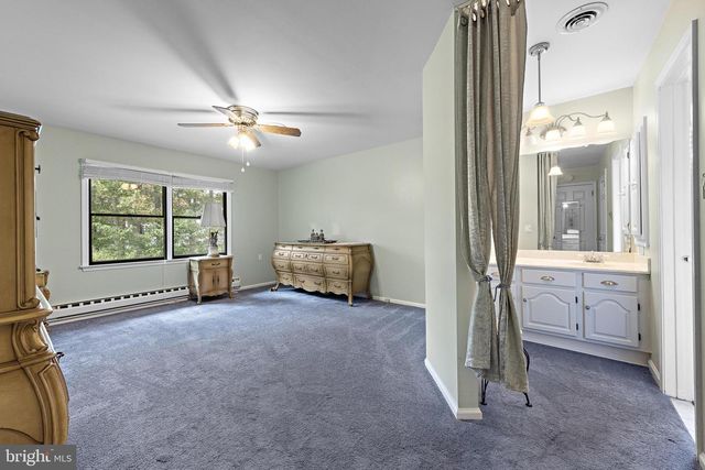 102 ASH RD, Manahawkin, NJ 08050