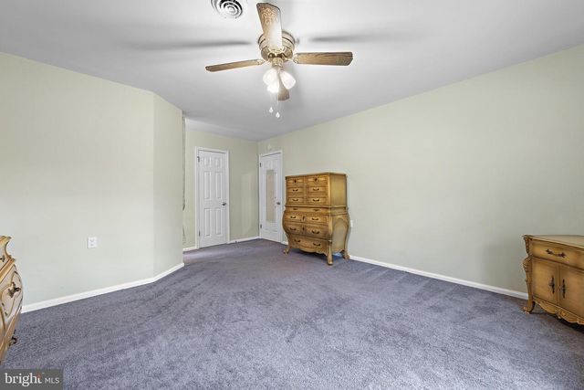 102 ASH RD, Manahawkin, NJ 08050