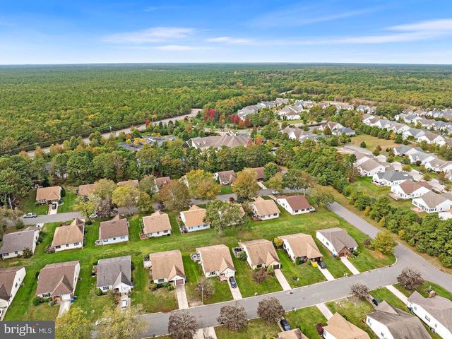 102 ASH RD, Manahawkin, NJ 08050