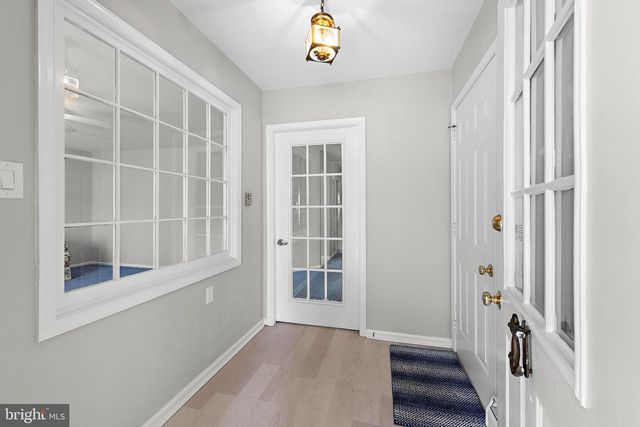 102 ASH RD, Manahawkin, NJ 08050