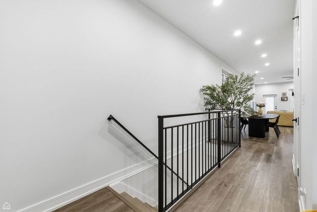 327 S Leavitt Street 1, Chicago, IL 60612
