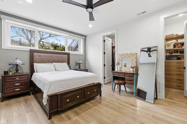 327 S Leavitt Street 1, Chicago, IL 60612