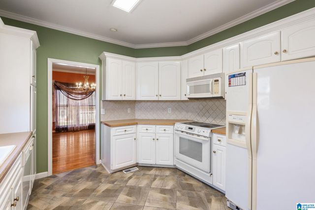 204 BEAVER TRAIL, Pelham, AL 35124