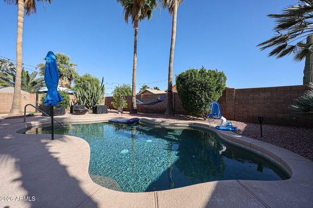 12237 W CAMBRIDGE Avenue, Avondale, AZ 85392