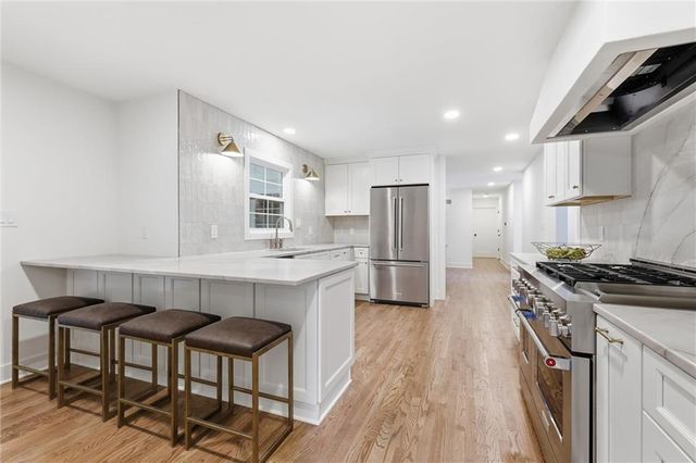 10426 Alhambra Street, Overland Park, KS 66207