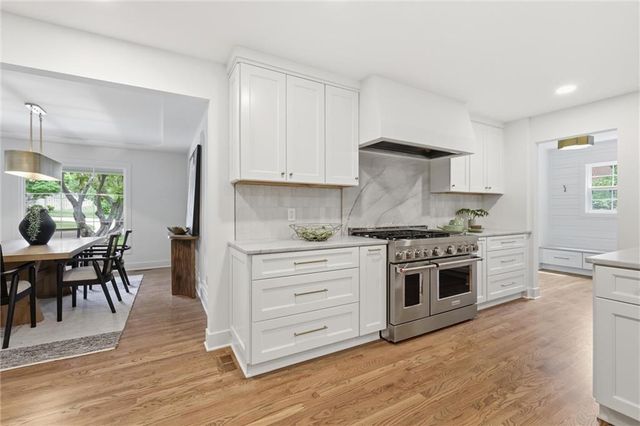 10426 Alhambra Street, Overland Park, KS 66207