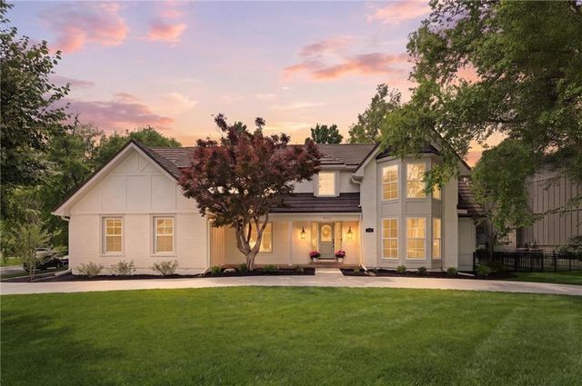 10426 Alhambra Street, Overland Park, KS 66207