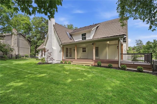 10426 Alhambra Street, Overland Park, KS 66207