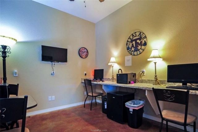 301 Southwest Parkway 338, College Station, TX 77840
