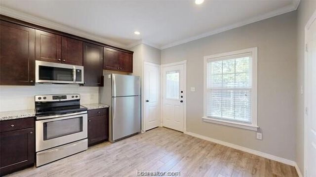 301 Southwest Parkway 338, College Station, TX 77840