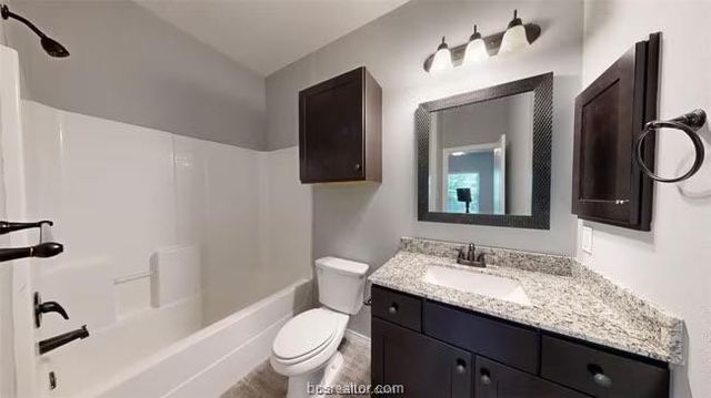 301 Southwest Parkway 338, College Station, TX 77840