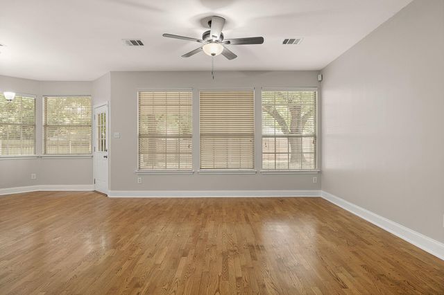 1515 Natural Bridge LN, Pflugerville, TX 78660