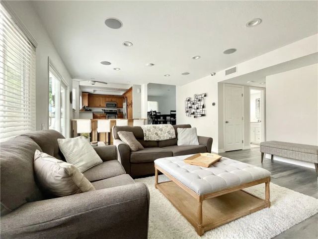 22881 Springwater, Lake Forest, CA 92630