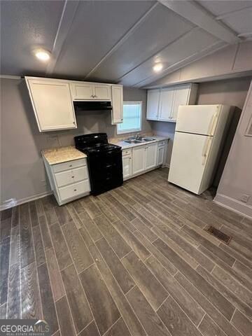 114 SKYLAND Drive, Locust Grove, GA 30248