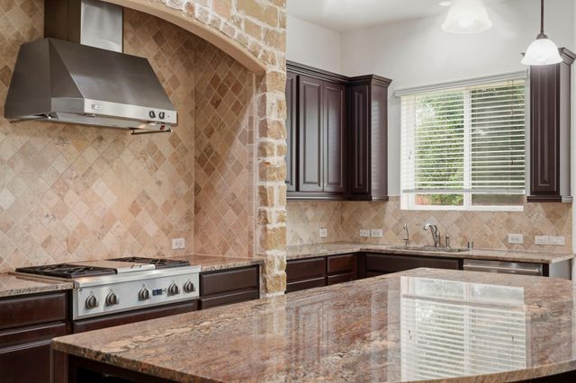 33 Combwell Garden, Missouri City, TX 77459