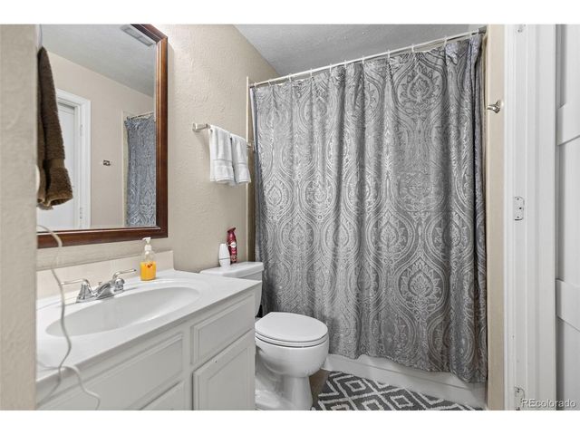 17997 E Bethany Pl, Aurora, CO 80013