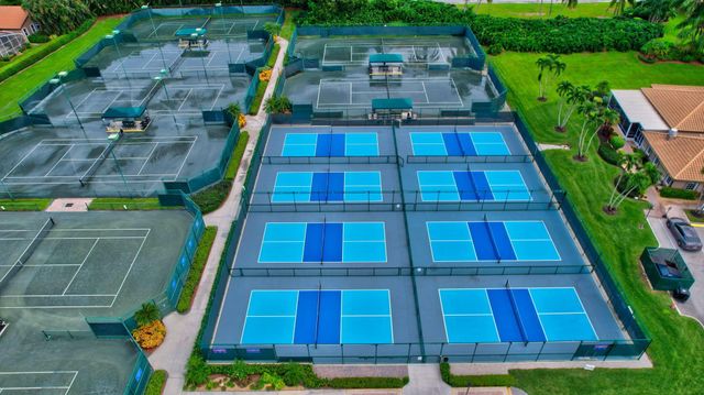 7314 Toscane Court, Boynton Beach, FL 33437