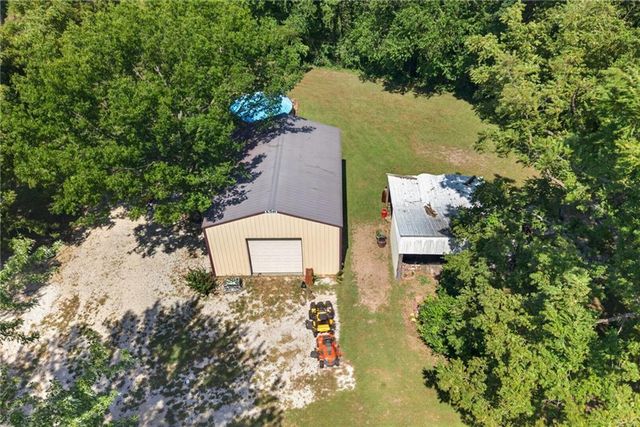 8004 E 233rd Street, Peculiar, MO 64078