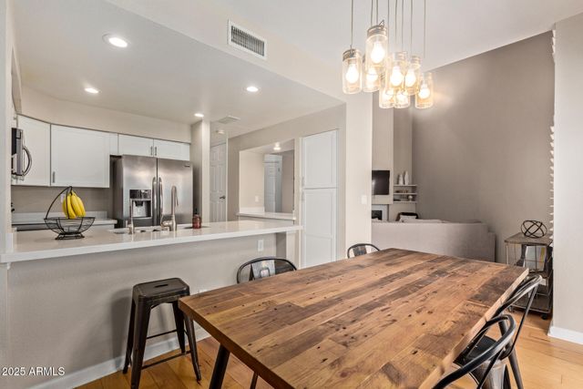 7716 S RITA Lane, Tempe, AZ 85284