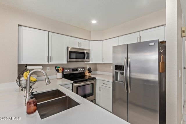 7716 S RITA Lane, Tempe, AZ 85284