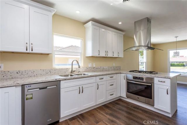 1404 E Palm Avenue, Orange, CA 92866