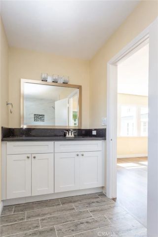 1404 E Palm Avenue, Orange, CA 92866