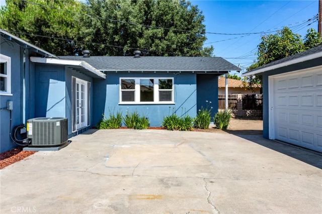 1404 E Palm Avenue, Orange, CA 92866