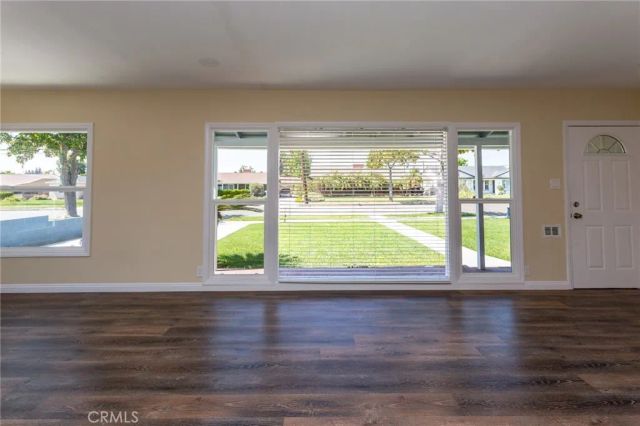 1404 E Palm Avenue, Orange, CA 92866