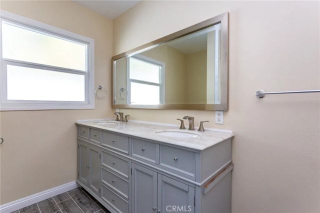 1404 E Palm Avenue, Orange, CA 92866