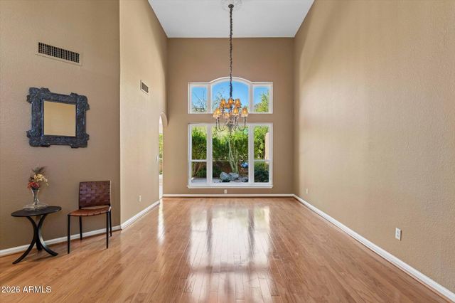 902 E MESCAL Street, Phoenix, AZ 85020