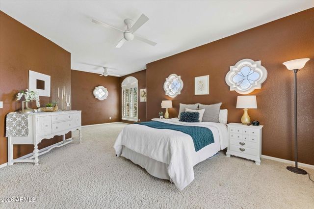 902 E MESCAL Street, Phoenix, AZ 85020