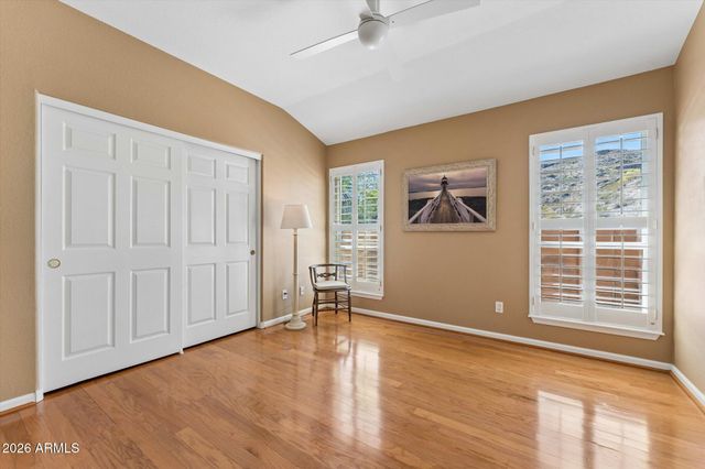 902 E MESCAL Street, Phoenix, AZ 85020