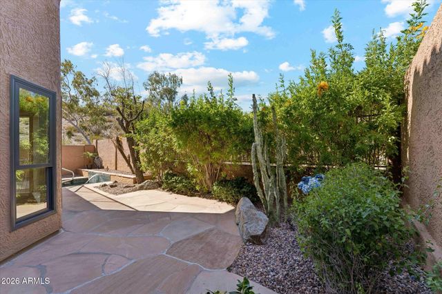 902 E MESCAL Street, Phoenix, AZ 85020