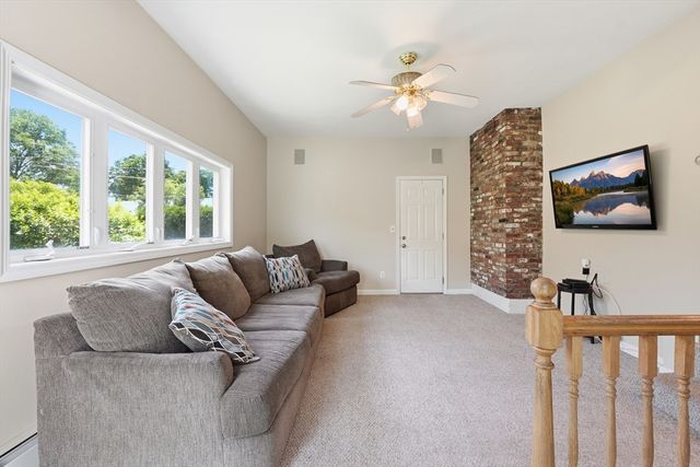 43 Ransom Rd, Framingham, MA 01702