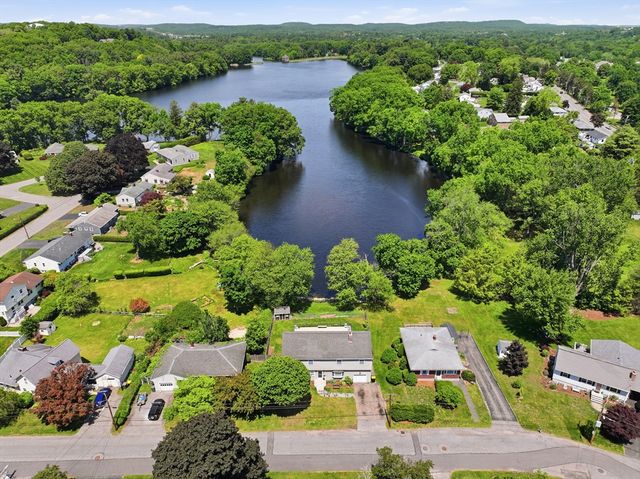 43 Ransom Rd, Framingham, MA 01702