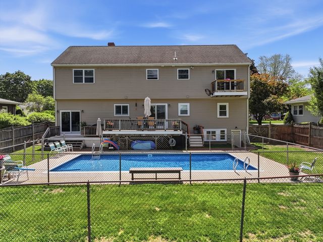 43 Ransom Rd, Framingham, MA 01702