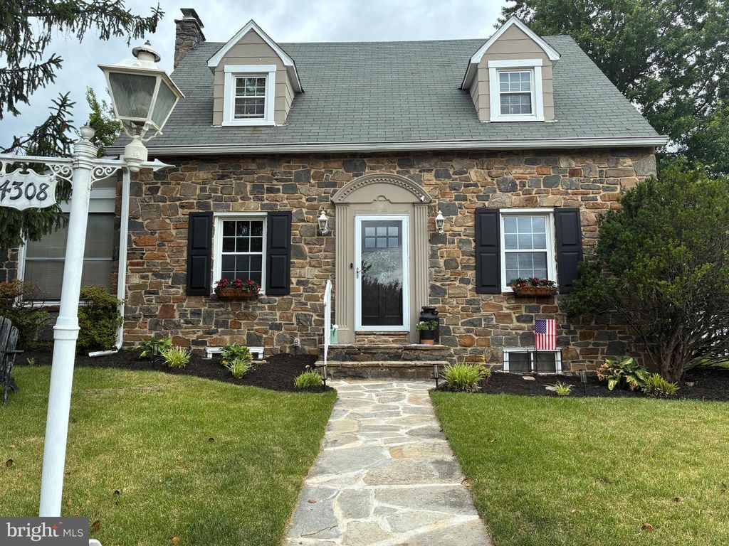 Image 1 of property listing at 4308 KENSINGTON RD, Baltimore, MD 21229