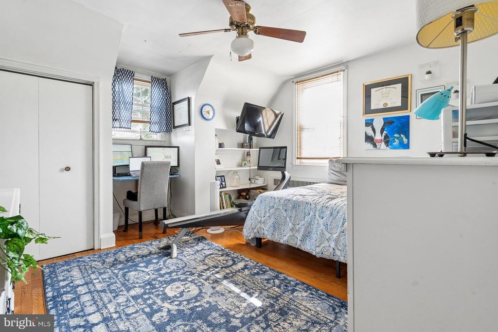 Image 11 of property listing at 4308 KENSINGTON RD, Baltimore, MD 21229
