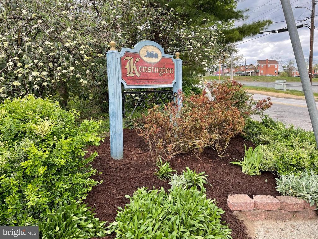 Image 29 of property listing at 4308 KENSINGTON RD, Baltimore, MD 21229