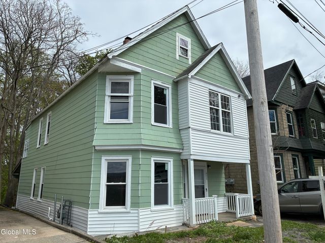 609 Bluff Avenue, Schenectady, NY 12303