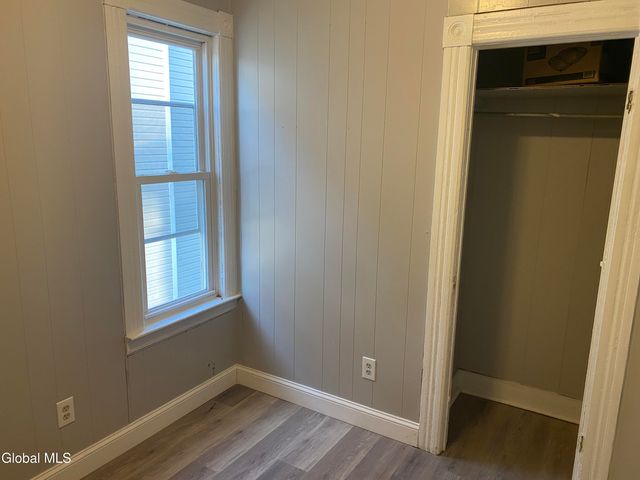 609 Bluff Avenue, Schenectady, NY 12303