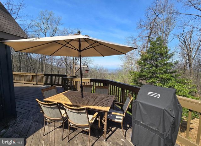 1614 HIGH TOP RD, Linden, VA 22642