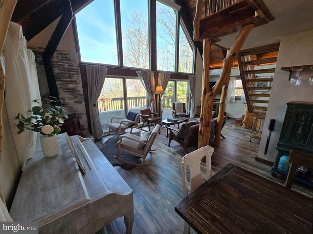 1614 HIGH TOP RD, Linden, VA 22642